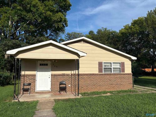 306 12th Ave Nw, Decatur, AL, 35601-2020 | Card Image