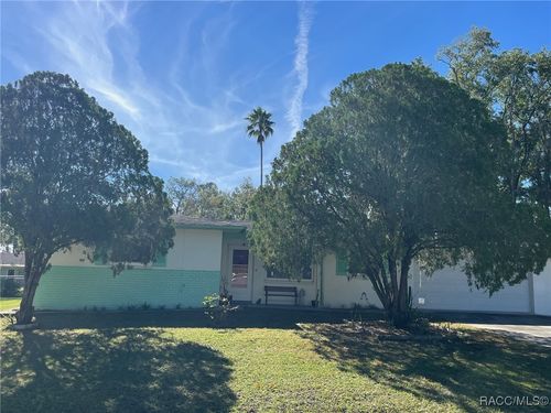 6676 E Kent St, Inverness, FL, 34452-8010 | Card Image