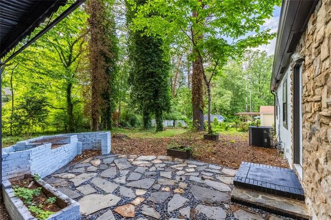 1959 Oana St Sw, House other with 3 bedrooms, 2 bathrooms and 2 parking in Atlanta GA | Image 26
