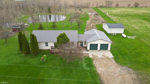 1772 Notnagle Rd, Owosso, MI, 48867-9049 | Card Image