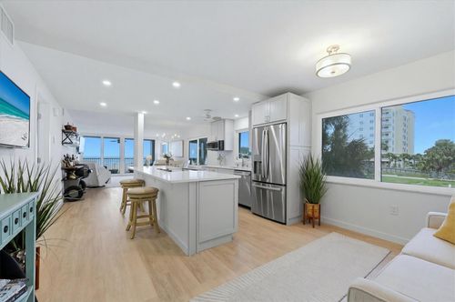 apt-205-555 The Esplanade N, VENICE, FL, 34285-1537 | Card Image