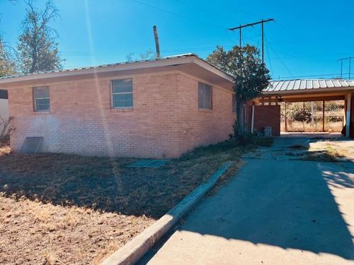 311 Harte St, Iraan, TX, 79744 | Card Image