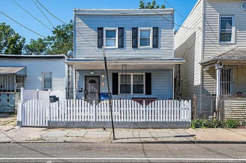 135 Fulton Ave, Jersey City, NJ, 07305-3121 | Card Image