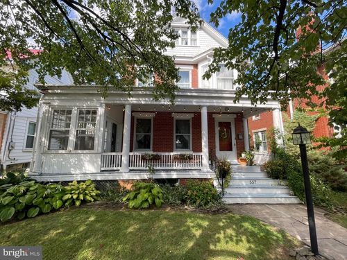 557 Nelson St, CHAMBERSBURG, PA, 17201-1709 | Card Image