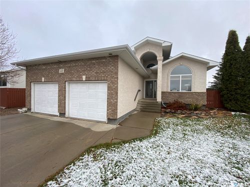 60 Wynn Place, Yorkton, SK, S3N4A2 | Card Image