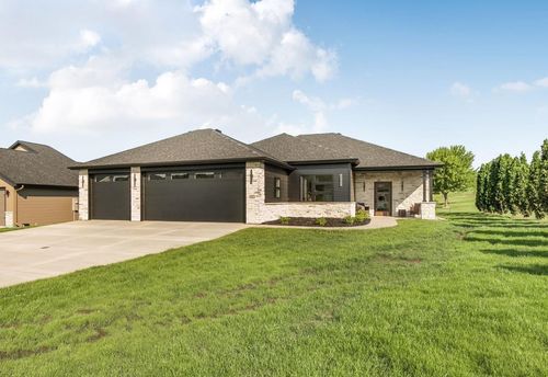 1325 Iris Ln Ne, Saint Joseph, MN, 56374-4681 | Card Image