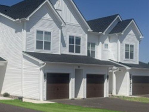 407 Erie Ridge Dr, Henrietta, NY, 14467-9031 | Card Image