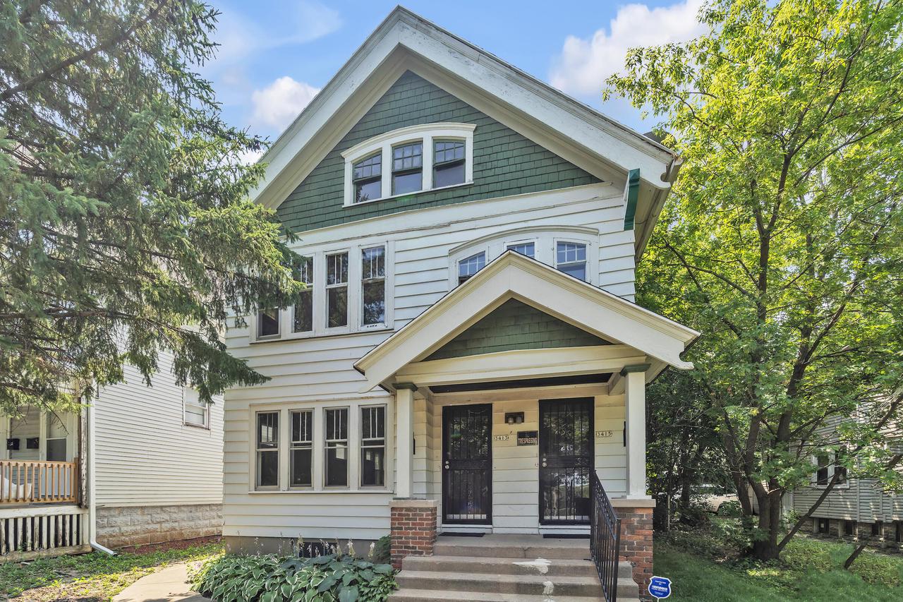 Juneau Ave, Milwaukee, WI 53208