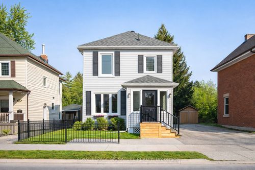 71 English St, Brampton, ON, L6X1L5 | Card Image