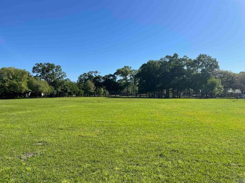 106 Main St, Franklin, LA, 70538-6117 | Card Image