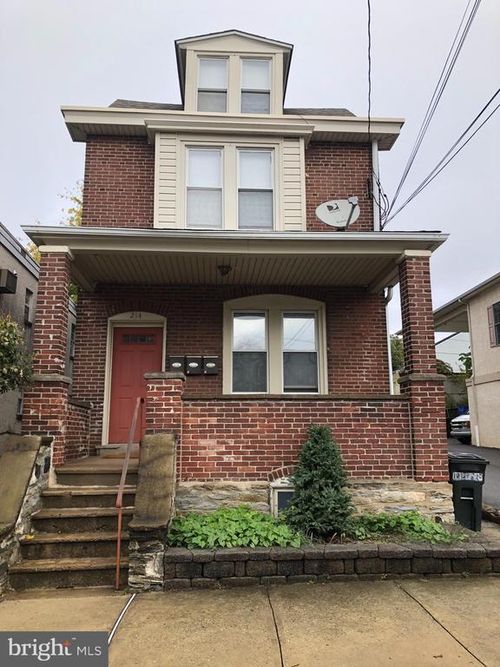 1st-214 W 3rd Ave, CONSHOHOCKEN, PA, 19428-2180 | Card Image