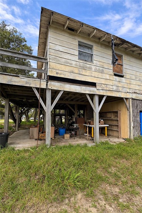 704 N Terry St, Rockport, TX, 78382-5444 | Card Image