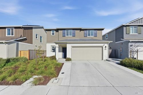 208 Frontier St, American Canyon, CA, 94503-1519 | Card Image