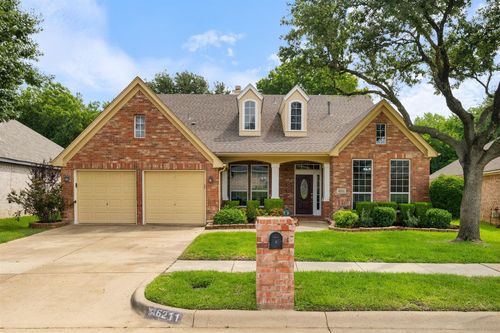6211 Parkside Dr, Arlington, TX, 76001-8435 | Card Image