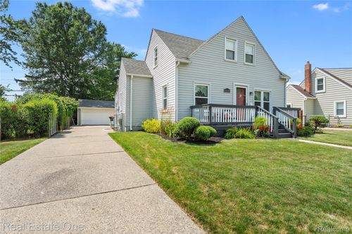 34983 E Marquette Street, Westland, MI, 48185 | Card Image