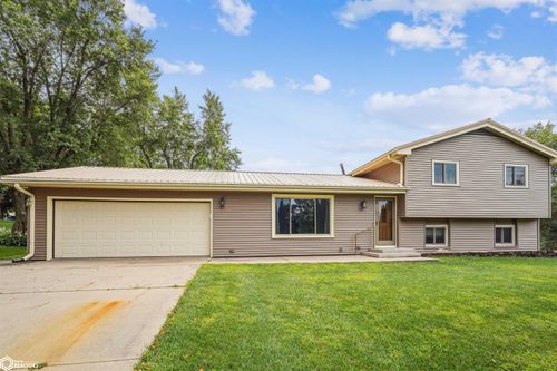 209 Wilson St, Laurel, IA, 50141-7739 | Card Image