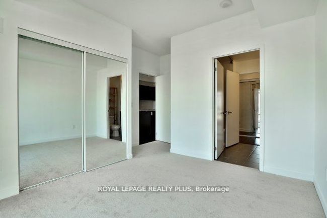 812 - 360 Square 1 Dr, Condo with 1 bedrooms, 1 bathrooms and 1 parking in Mississauga ON | Image 8