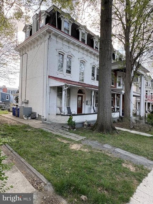 921 N 3rd St, Reading, PA, 19601-2122 | Card Image