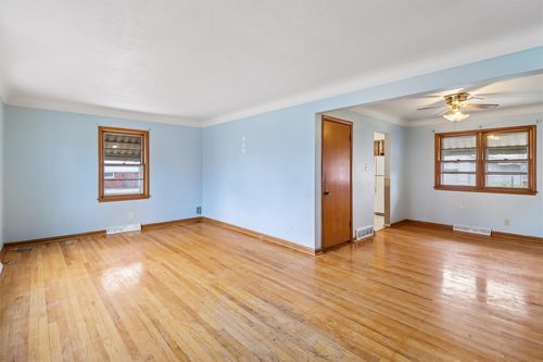 1314 57th St, Des Moines, IA, 50311-2220 | Card Image