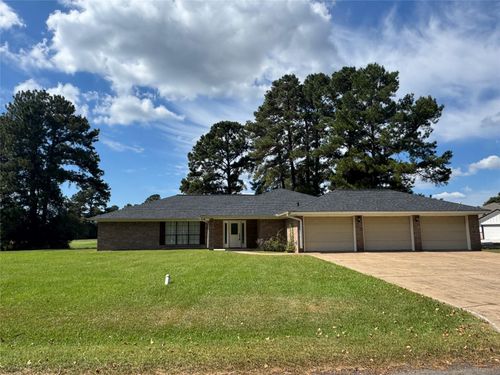 20 Shallow Spgs, Trinity, TX, 75862-6990 | Card Image