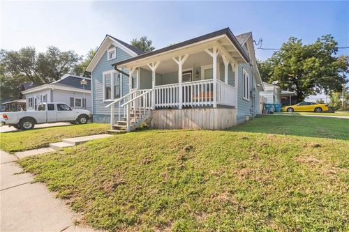 900 Walnut Ave, Osawatomie, KS, 66064-1528 | Card Image