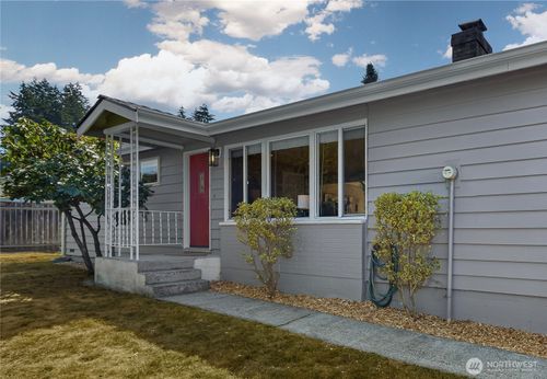 10527 Beardslee Boulevard, Bothell, WA, 98011 | Card Image