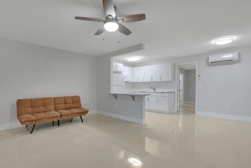 4-914 N Federal Hwy, Lake Worth Beach, FL, 33460-2667 | Card Image