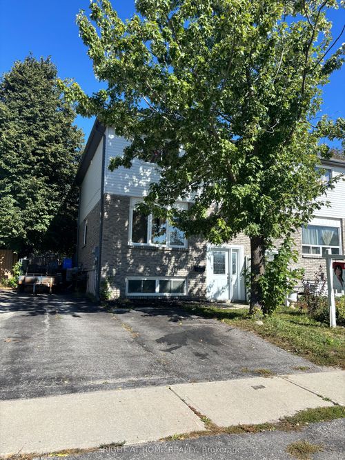 23 Carlton Rd, Barrie, ON, L4M5K8 | Card Image