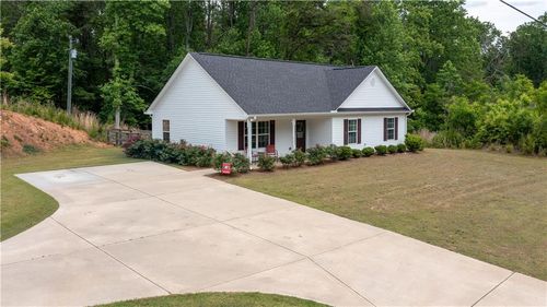 769 Burnt Stand Rd, Dawsonville, GA, 30534-8213 | Card Image