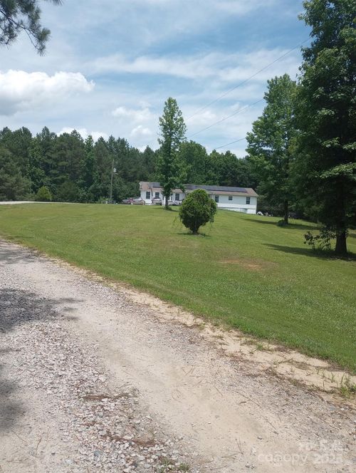 3108 Leon Dr, Blackstock, SC, 29014-8641 | Card Image