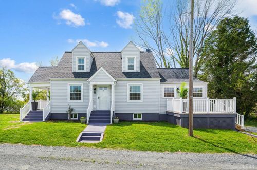 111 Golf Dr, Madison Heights, VA, 24572-2485 | Card Image