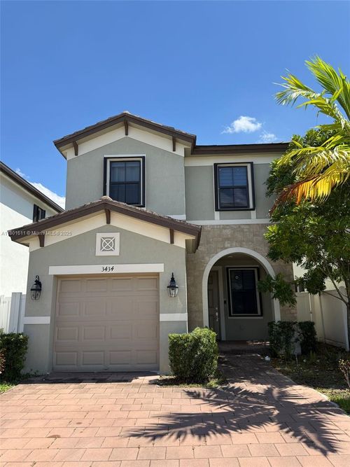 0-3434 W 108th St, Hialeah, FL, 33018-2176 | Card Image