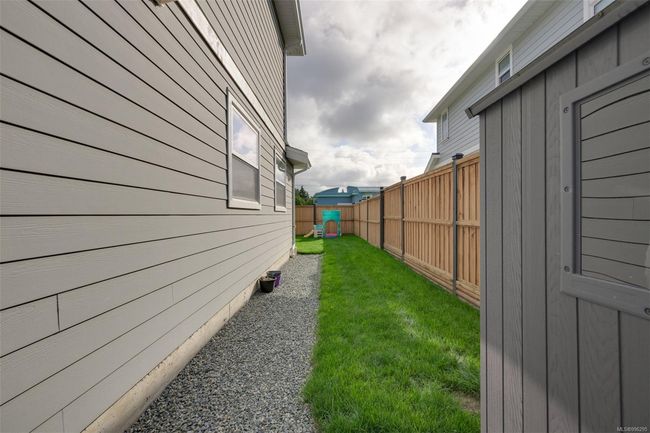 6517 Noblewood Pl, House other with 4 bedrooms, 3 bathrooms and 4 parking in Sooke BC | Image 45
