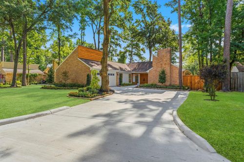 76 Woodhaven Wood Dr, The Woodlands, TX, 77380-3953 | Card Image