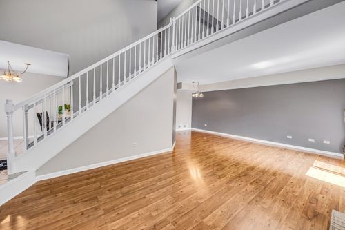 3064 Anton Cir, Aurora, IL, 60504-6658 | Card Image