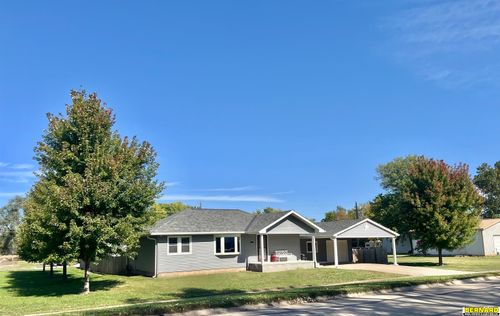 1120 6th St, Auburn, NE, 68305-1103 | Card Image