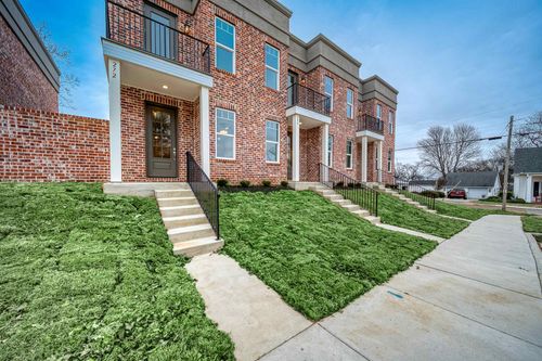 272 E Washington Ave, Covington, TN, 38019-2548 | Card Image