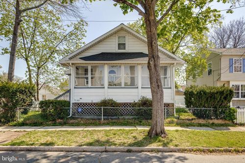 427 Buttonwood St, Delanco, NJ, 08075-4415 | Card Image