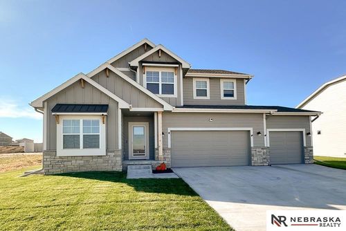 10210 S 109th Street, Papillion, NE, 68046 | Card Image