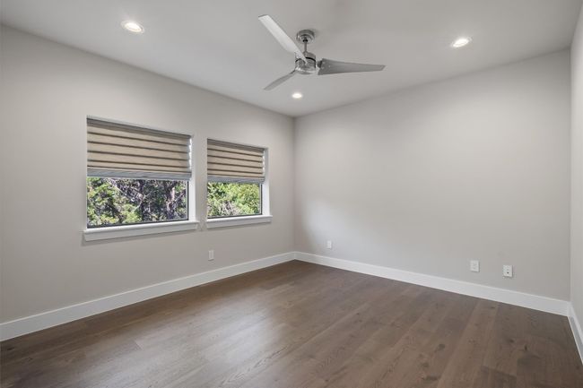 8 Cove Creek Ln, House other with 4 bedrooms, 3 bathrooms and 5 parking in The Hills TX | Image 26