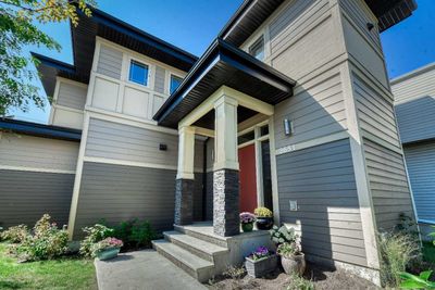 3651 77 St Nw, House detached with 4 bedrooms, 3 bathrooms and 2 parking in Calgary AB | Image 1