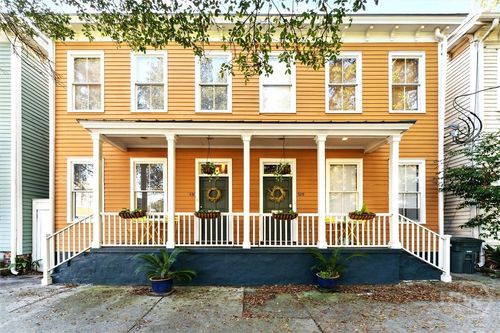 529 E Broad St, savannah, GA, 31401-5138 | Card Image