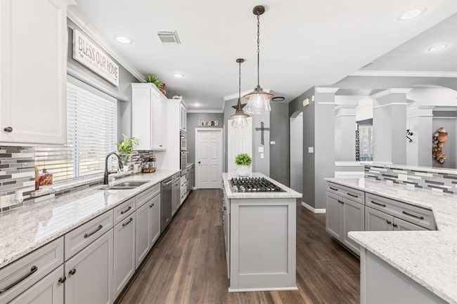 Meal preparation will be a delight in this well equipped kitchen. | Image 18