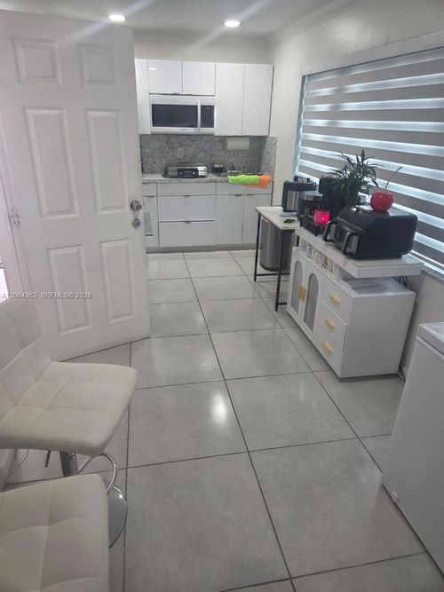 0-1235 Sw 136th Pl, Miami, FL, 33184-1815 | Card Image