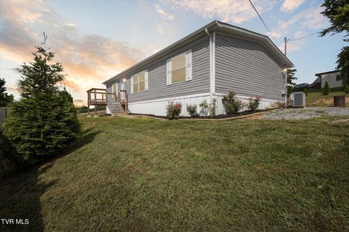 118 Copas Road, Kingsport, TN, 37663 | Card Image