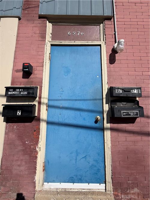 6-697 Ferry St, EASTON, PA, 18042-4423 | Card Image