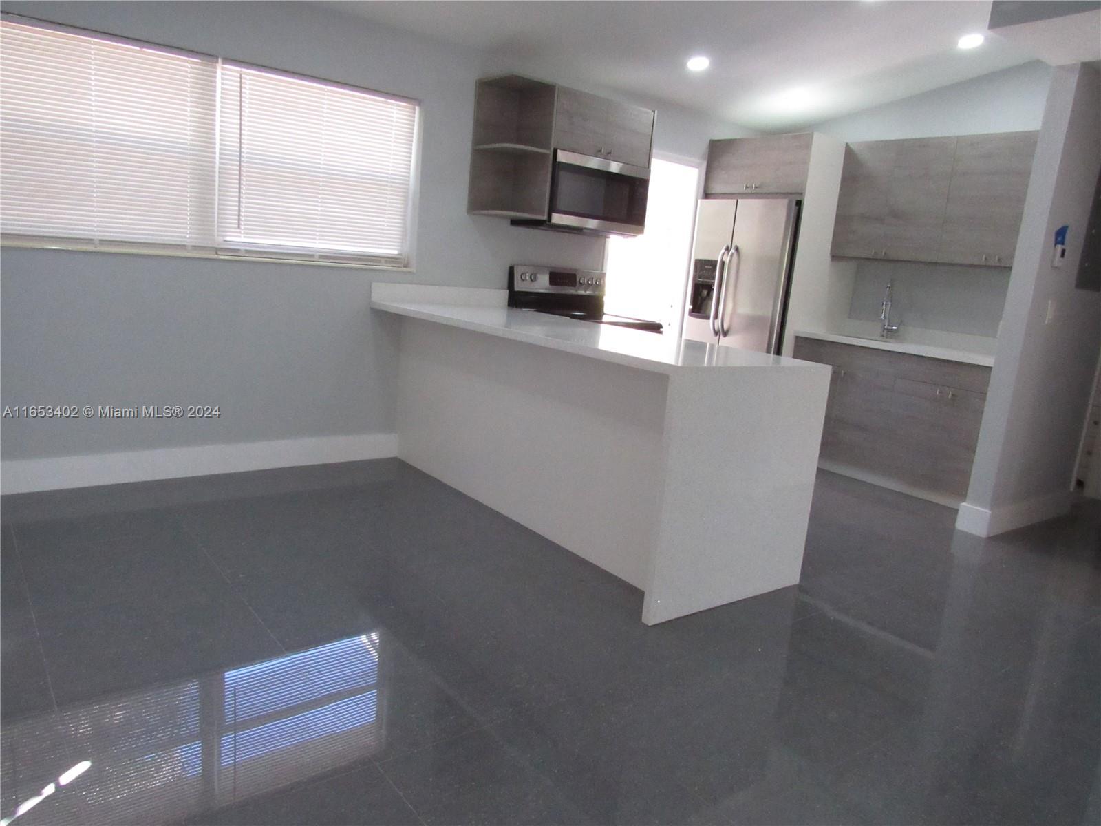 14th St, Fort Lauderdale, FL 33312