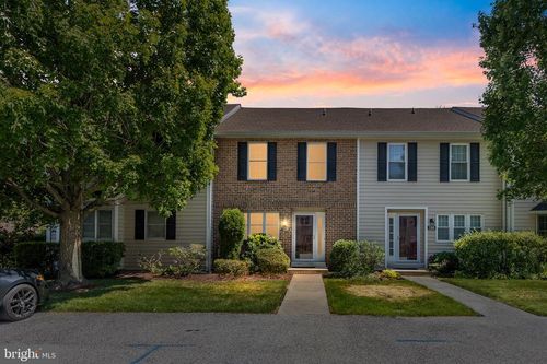 1206 N Glen Dr, GLEN MILLS, PA, 19342-8102 | Card Image