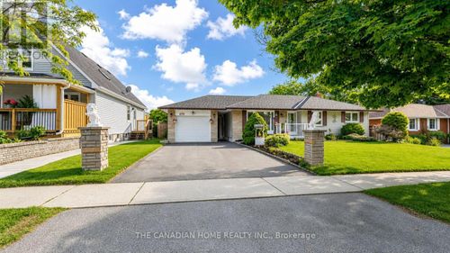 470 Cromwell Ave, Oshawa, ON, L1J4V2 | Card Image
