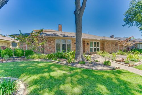 647 Sheffield Dr, Richardson, TX, 75081-5638 | Card Image